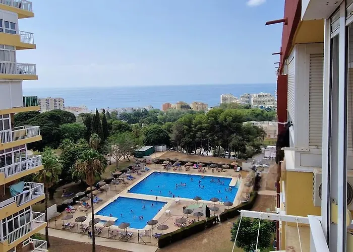 Acogedor Estudio, Piscina Y Vista Mar, Benalmadena